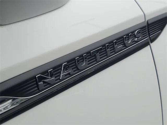 used 2021 Lincoln Nautilus car, priced at $25,988