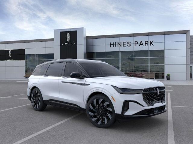 new 2025 Lincoln Nautilus car, priced at $68,850