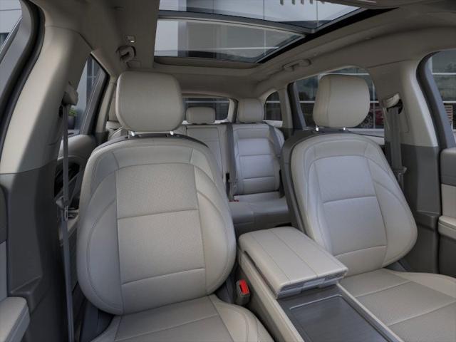 new 2025 Lincoln Nautilus car, priced at $55,213