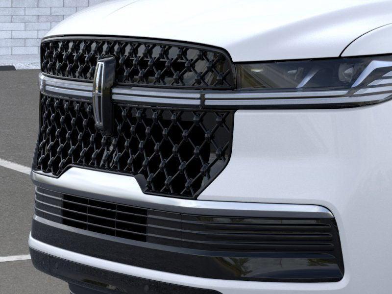 new 2025 Lincoln Navigator car, priced at $113,775