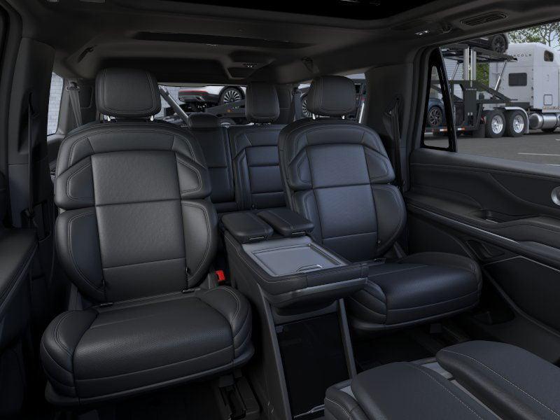 new 2025 Lincoln Navigator car, priced at $113,775