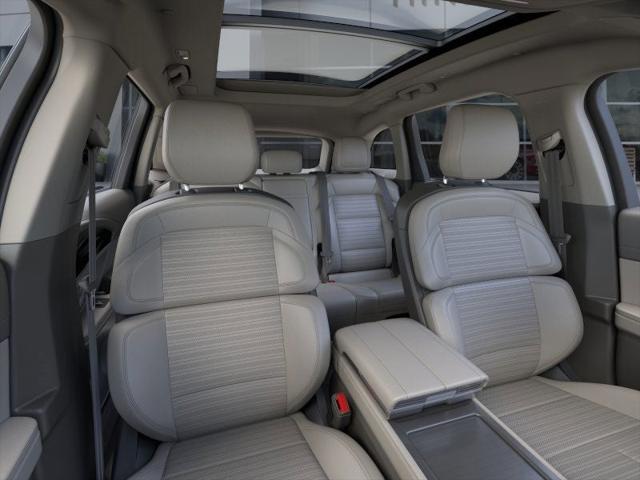 new 2025 Lincoln Nautilus car, priced at $67,555