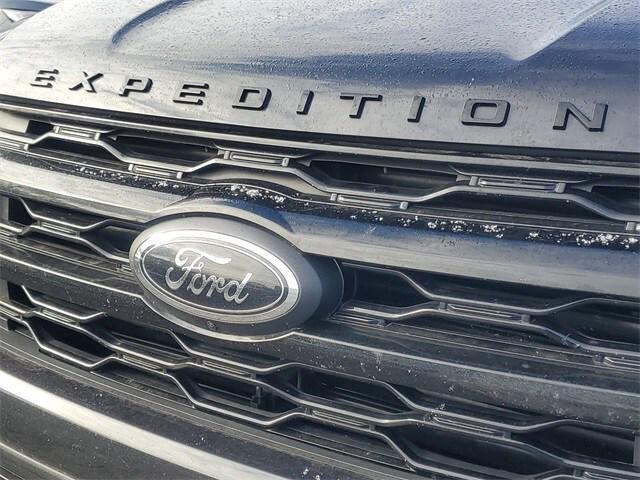 used 2022 Ford Expedition car, priced at $49,988