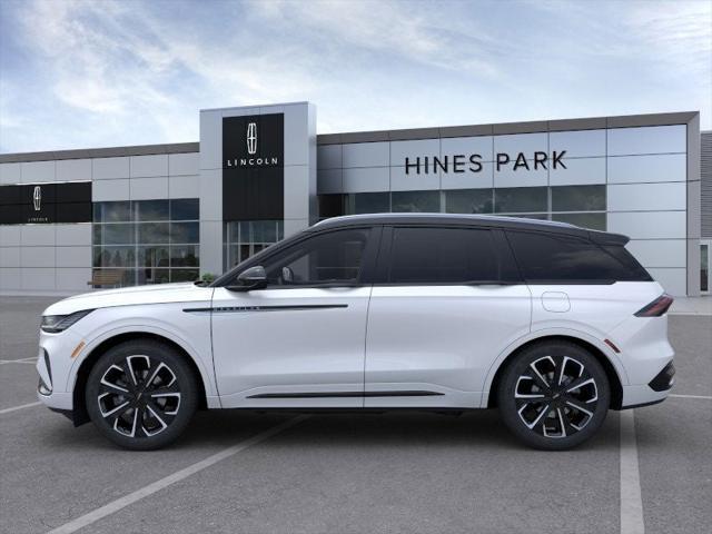 new 2025 Lincoln Nautilus car, priced at $58,502