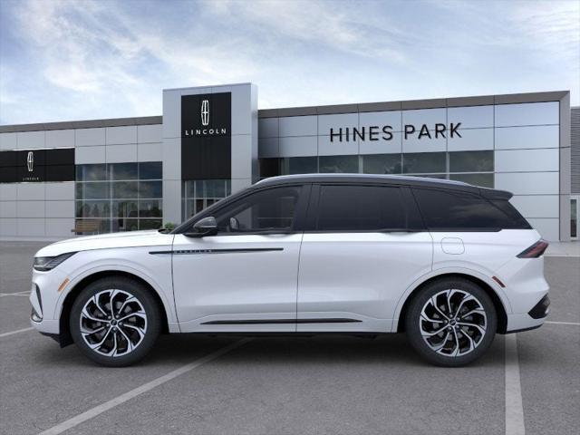 new 2025 Lincoln Nautilus car, priced at $63,850