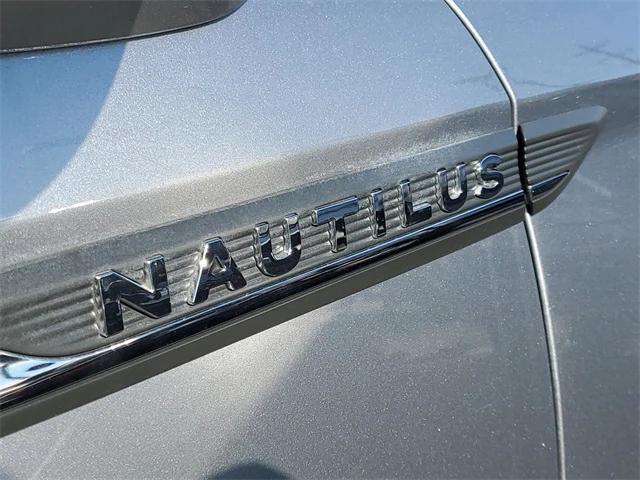 used 2021 Lincoln Nautilus car, priced at $31,844