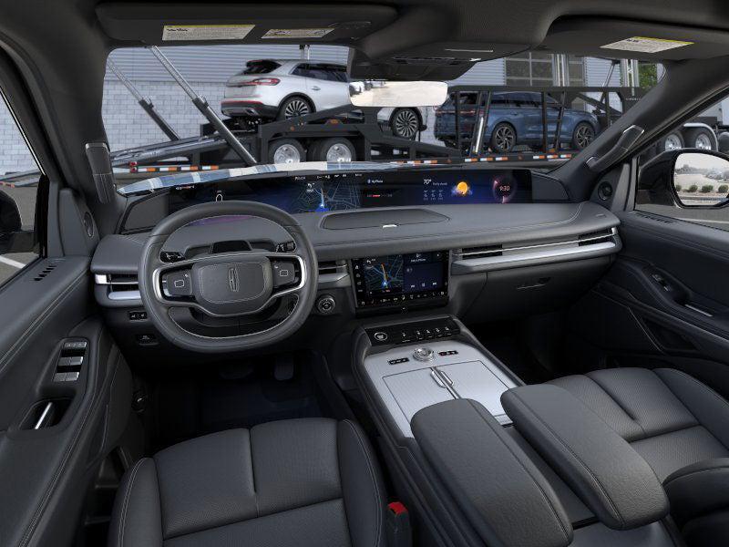 new 2025 Lincoln Navigator car, priced at $107,285