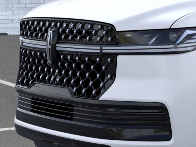 new 2025 Lincoln Navigator car, priced at $120,295