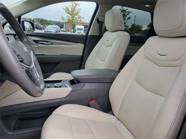 used 2023 Cadillac XT5 car, priced at $29,988