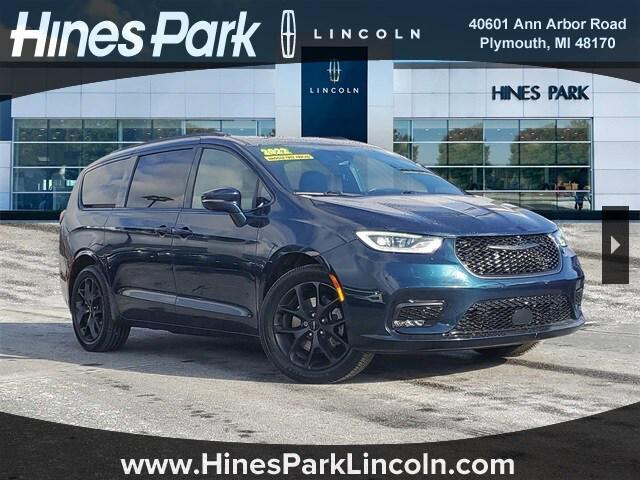 used 2022 Chrysler Pacifica car, priced at $31,988