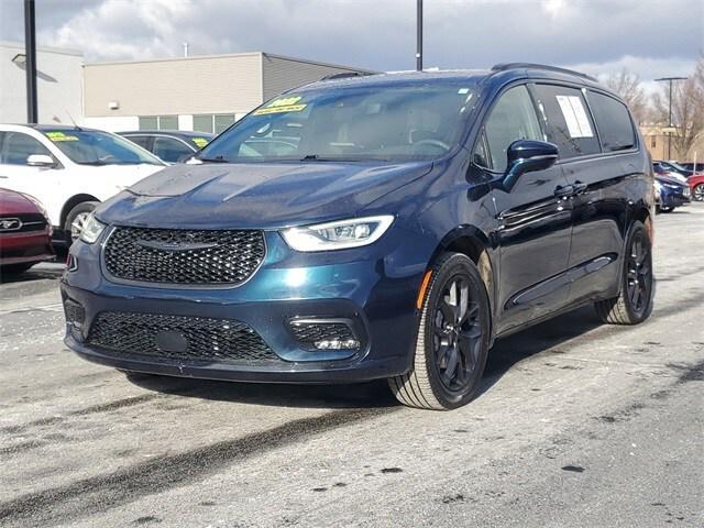 used 2022 Chrysler Pacifica car, priced at $31,988