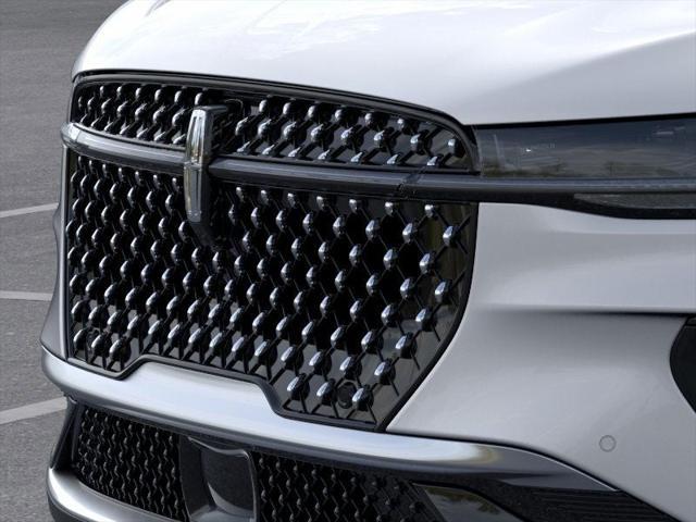 new 2025 Lincoln Nautilus car, priced at $53,975