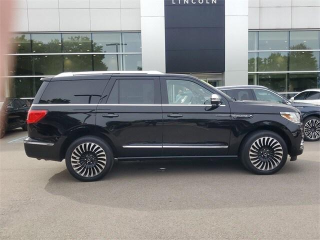 used 2021 Lincoln Navigator car, priced at $57,988