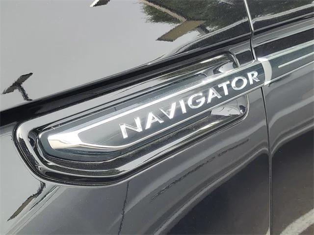 used 2021 Lincoln Navigator car, priced at $57,988