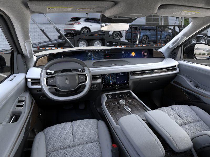 new 2025 Lincoln Navigator car, priced at $124,165