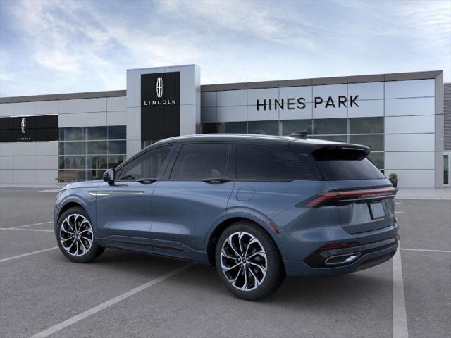 new 2025 Lincoln Nautilus car, priced at $58,301