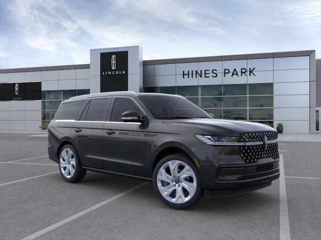 new 2025 Lincoln Navigator car, priced at $110,019