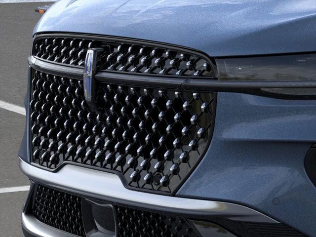 new 2025 Lincoln Nautilus car, priced at $52,266