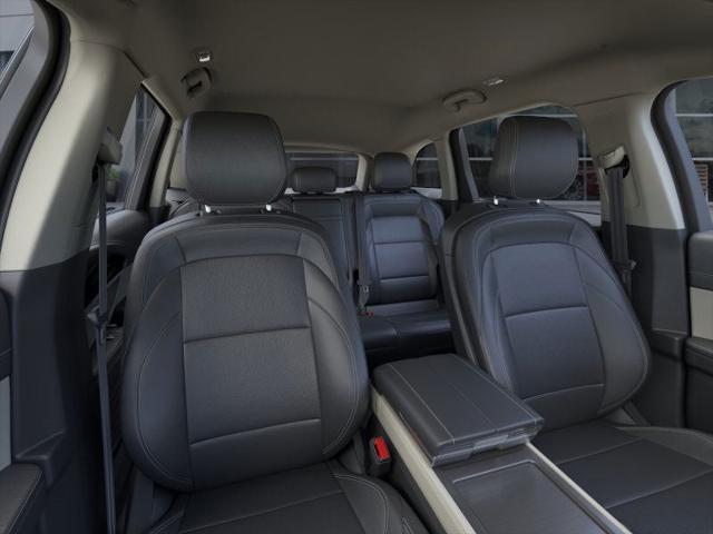 new 2025 Lincoln Nautilus car, priced at $53,106