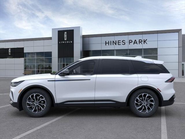 new 2025 Lincoln Nautilus car, priced at $56,385