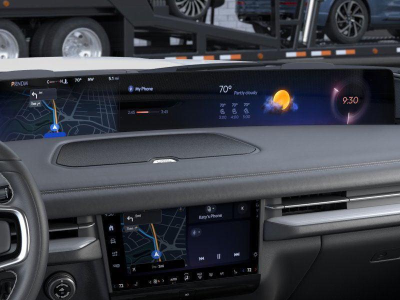 new 2025 Lincoln Navigator car, priced at $111,065