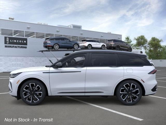 new 2025 Lincoln Nautilus car, priced at $66,670