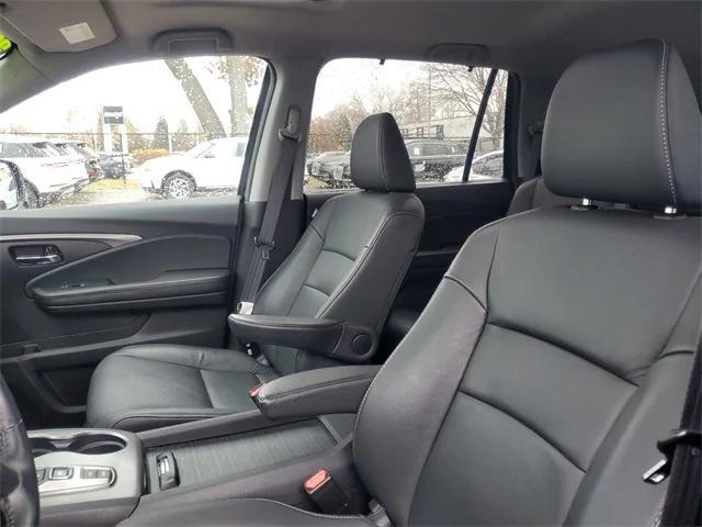 used 2022 Honda Pilot car, priced at $31,988