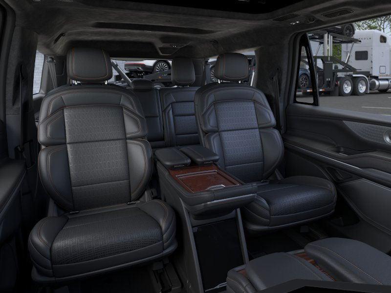 new 2025 Lincoln Navigator car, priced at $123,785