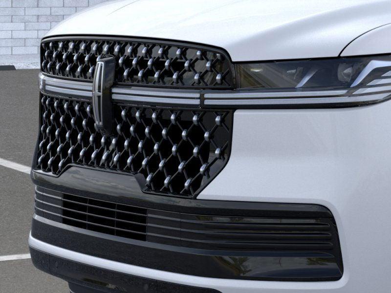 new 2025 Lincoln Navigator car, priced at $123,785