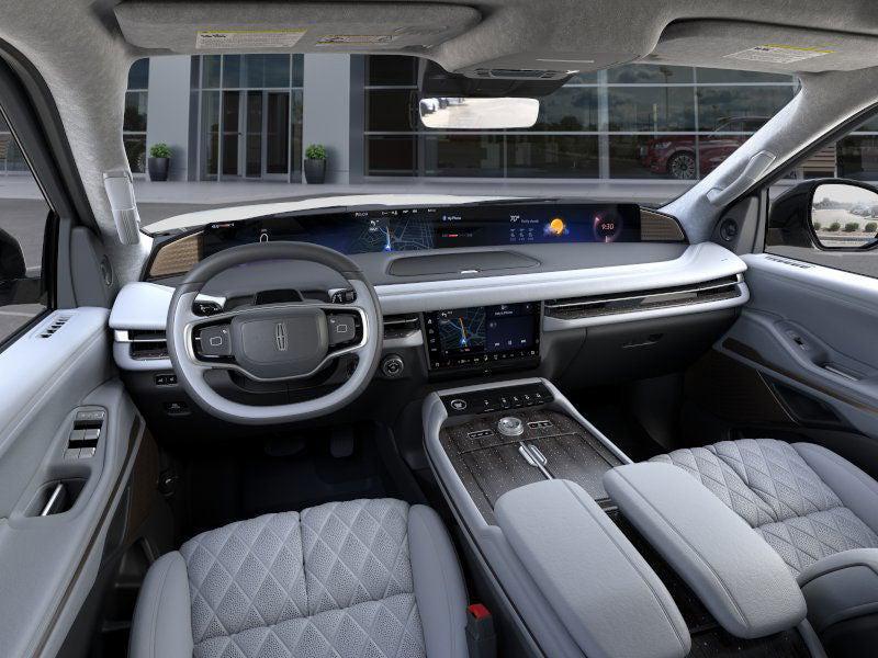 new 2025 Lincoln Navigator car, priced at $127,080