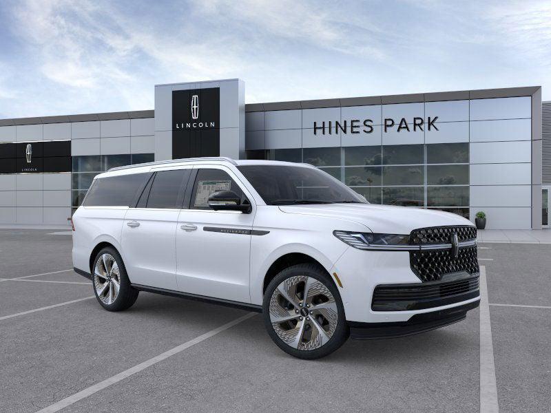 new 2025 Lincoln Navigator car, priced at $127,080