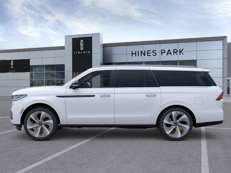 new 2025 Lincoln Navigator car, priced at $127,080