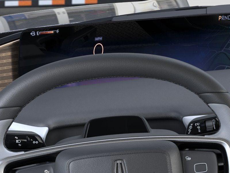 new 2025 Lincoln Navigator car, priced at $123,815