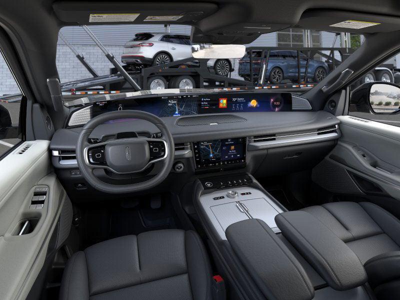 new 2025 Lincoln Navigator car, priced at $110,035