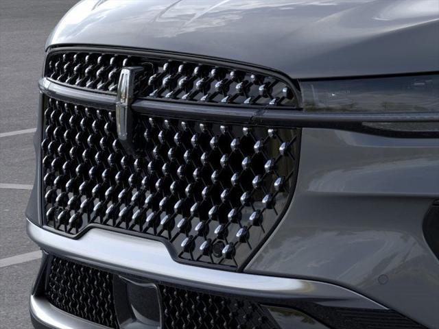 new 2025 Lincoln Nautilus car, priced at $51,426