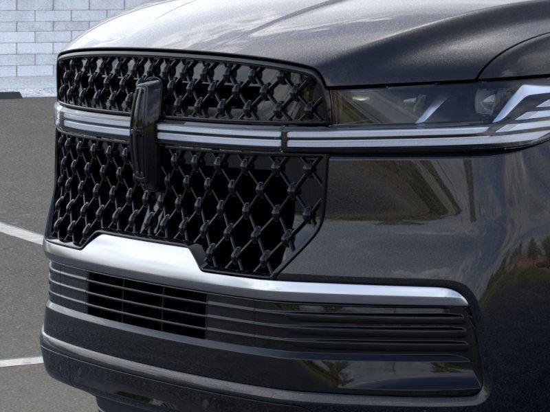 new 2025 Lincoln Navigator car, priced at $112,905