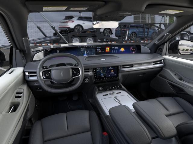 new 2025 Lincoln Navigator car, priced at $99,286
