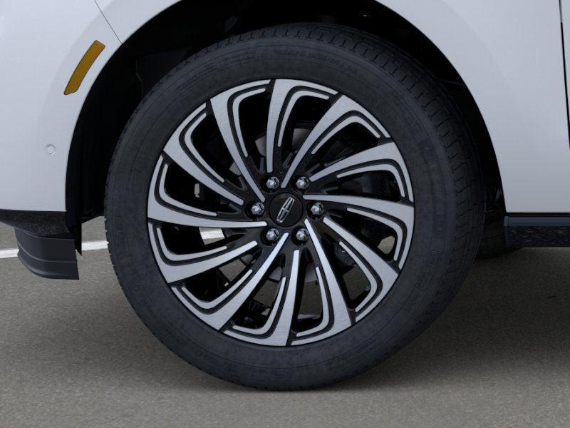 new 2025 Lincoln Navigator car, priced at $124,185