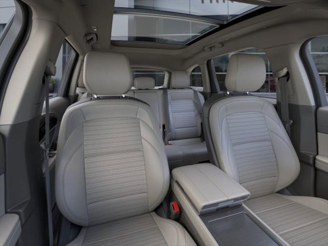 new 2025 Lincoln Nautilus car, priced at $68,420