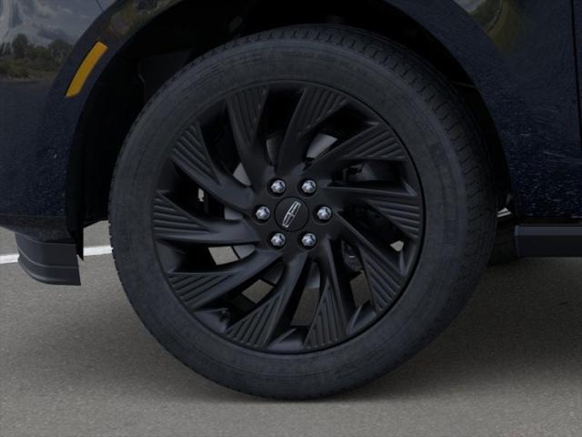 new 2025 Lincoln Navigator car, priced at $96,705