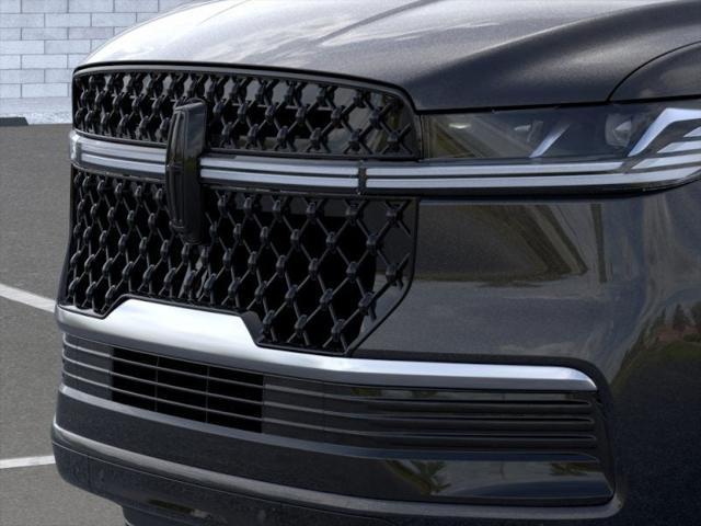 new 2025 Lincoln Navigator car, priced at $96,705