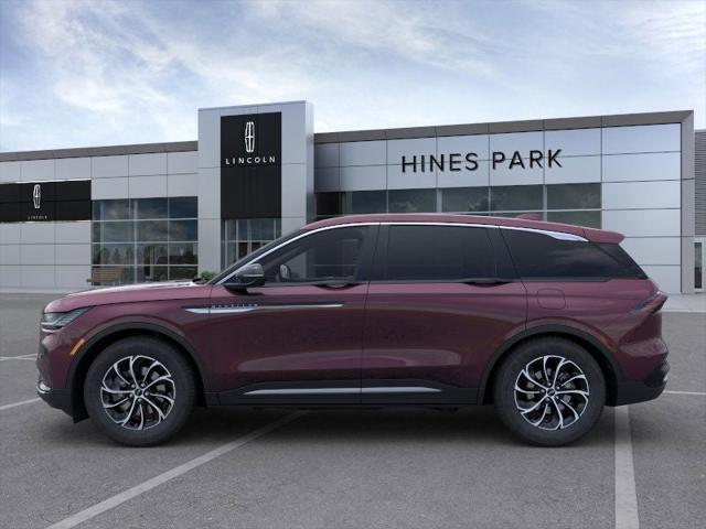 new 2025 Lincoln Nautilus car, priced at $54,273