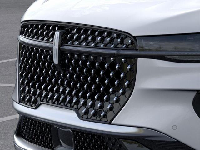 new 2025 Lincoln Nautilus car, priced at $67,555