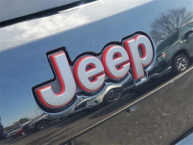 used 2017 Jeep Grand Cherokee car, priced at $13,988