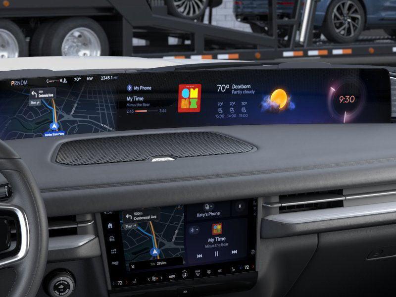 new 2025 Lincoln Navigator car, priced at $110,785