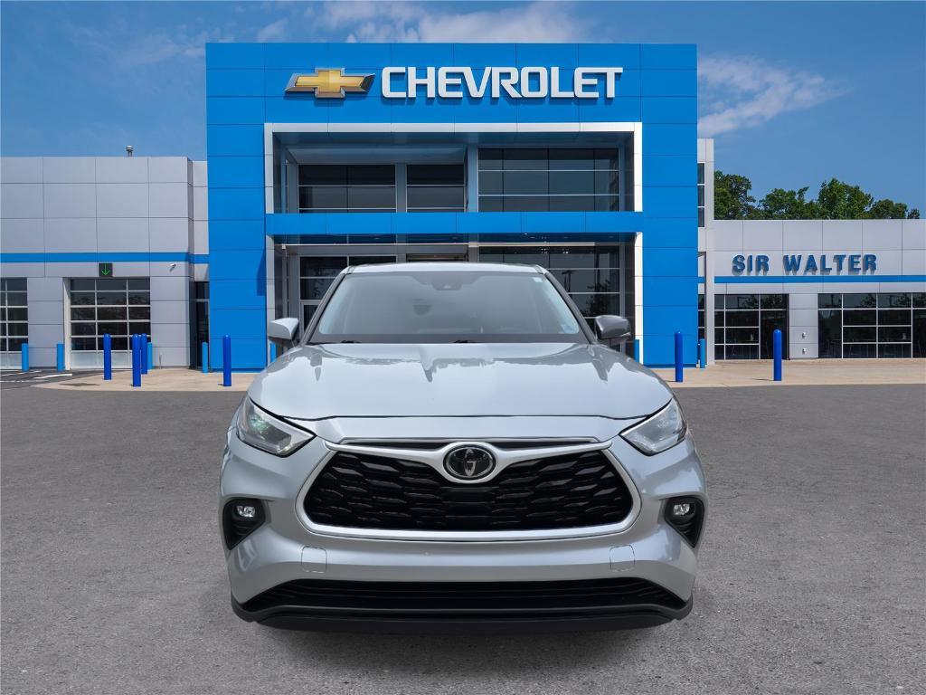 used 2021 Toyota Highlander car, priced at $21,840
