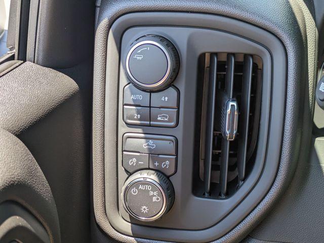 new 2025 Chevrolet Silverado 1500 car, priced at $43,812