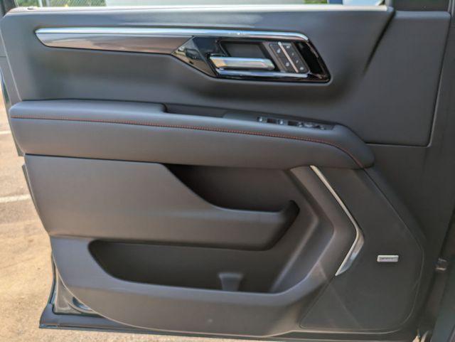 new 2025 Chevrolet Suburban car, priced at $81,921