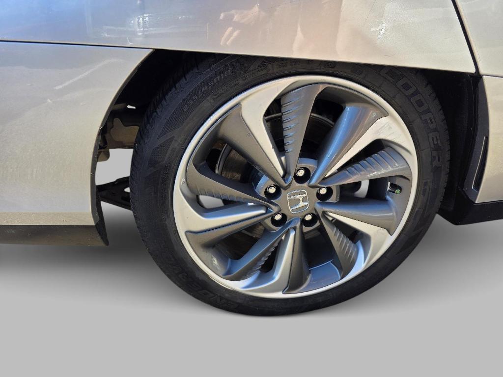 used 2019 Honda Clarity Plug-In Hybrid car, priced at $14,722