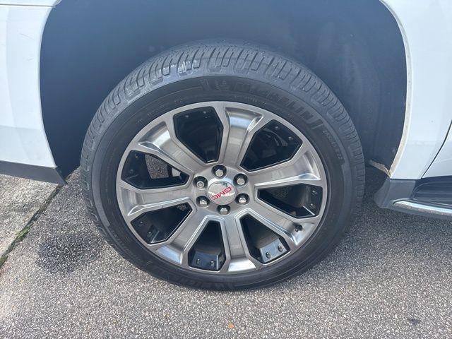used 2018 GMC Yukon XL car, priced at $30,585